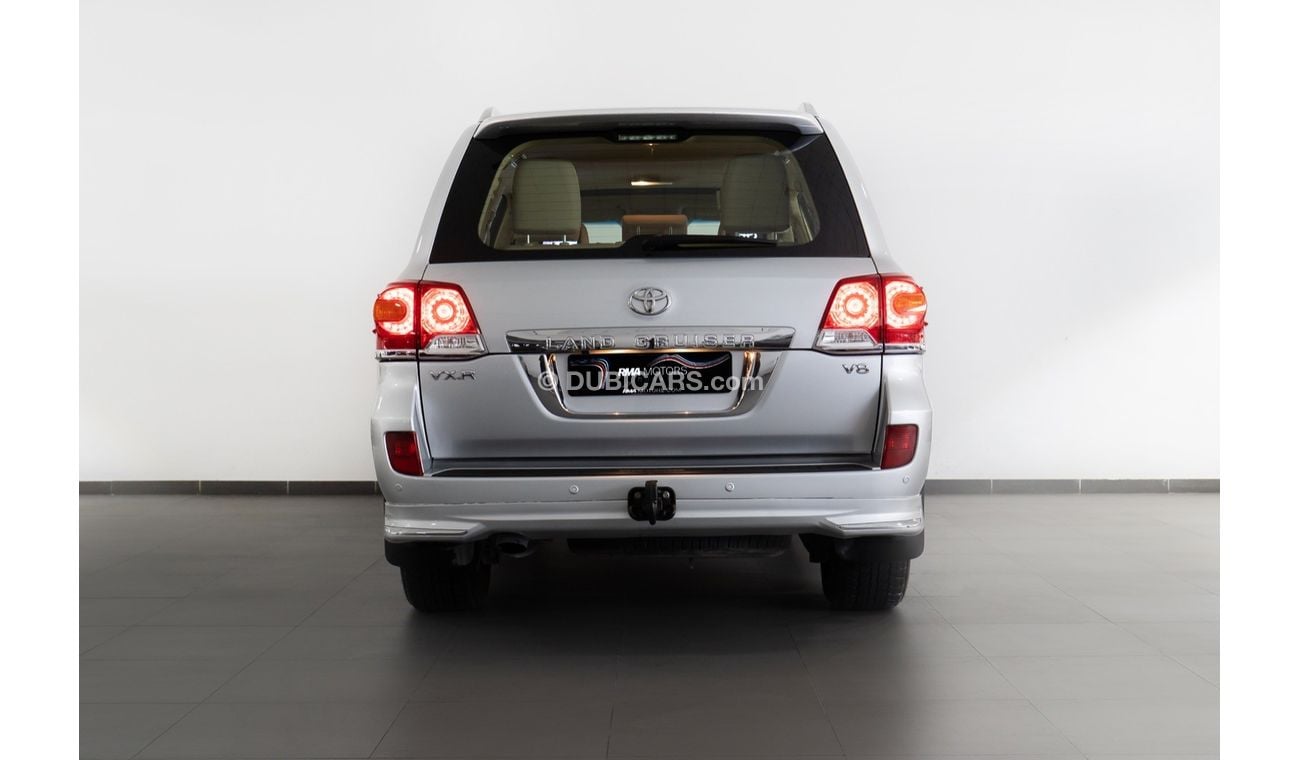 Toyota Land Cruiser VXR 2014 Toyota Landcruiser VXR 4.6L V8 / Full Service History