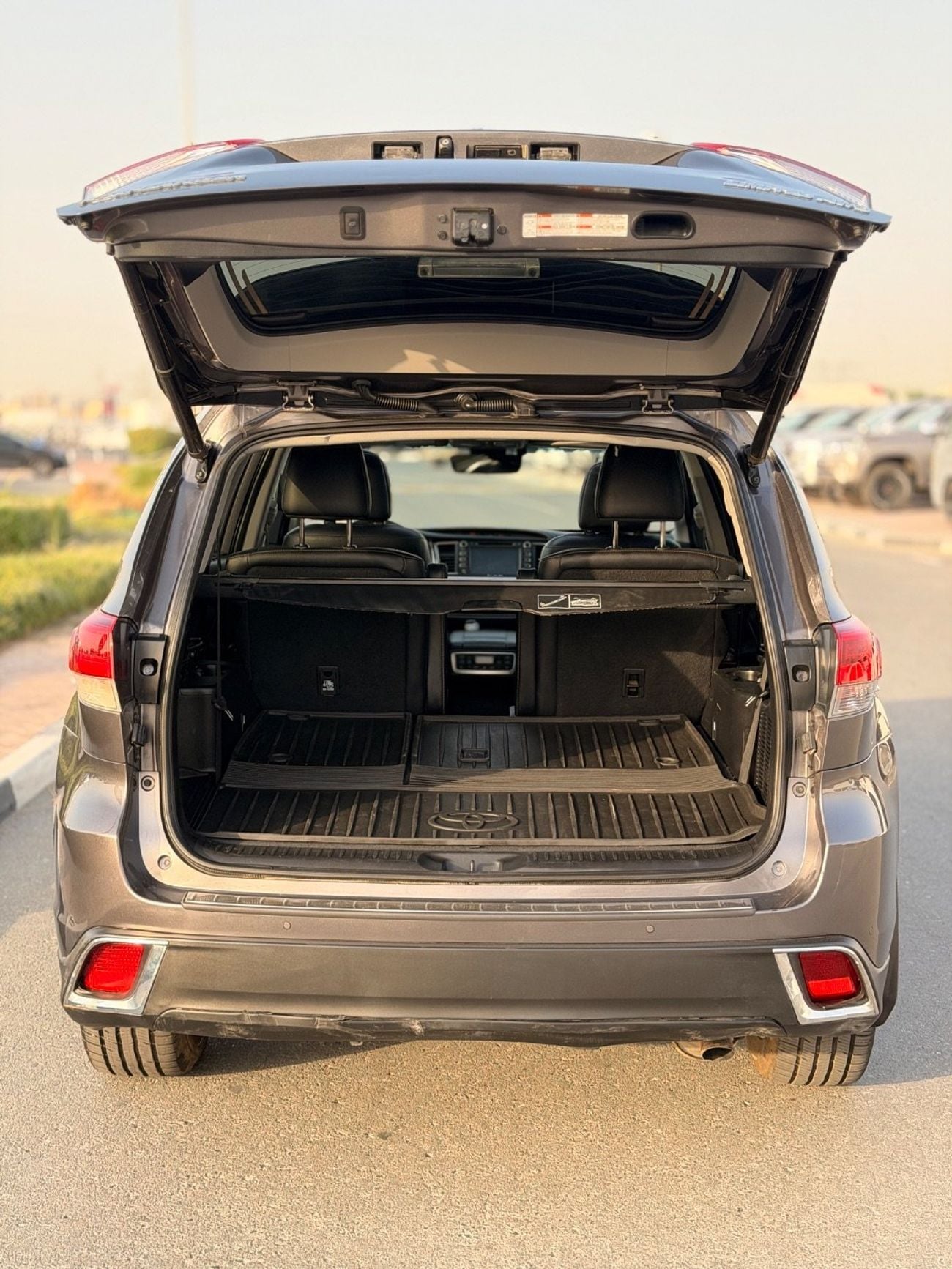 تويوتا هايلاندر Limited 4WD 3.5L / panoramic, 360 camera 2019