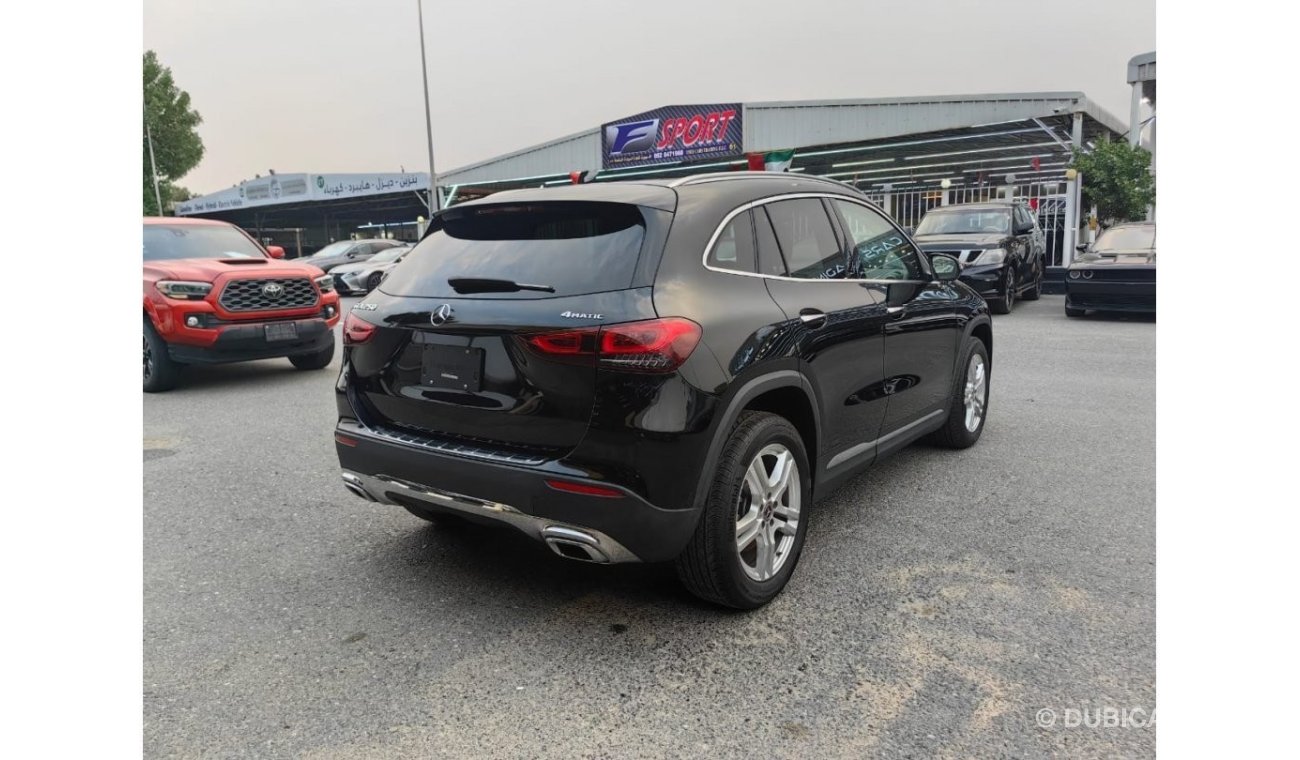 مرسيدس بنز GLA 250 4MATIC