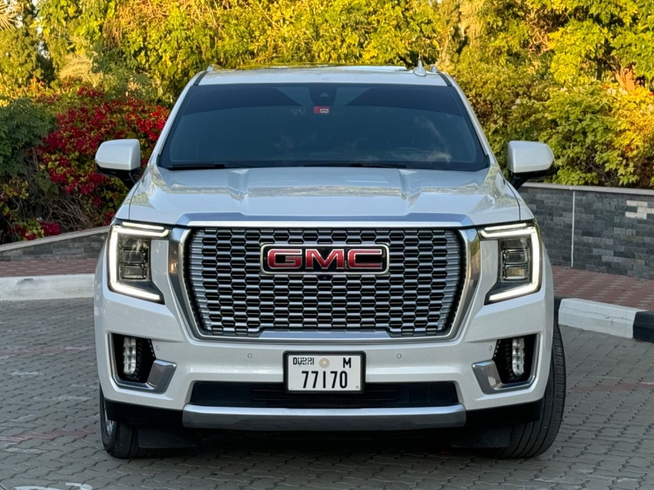 جي أم سي يوكون 6.2 V8 Denali (AWD)