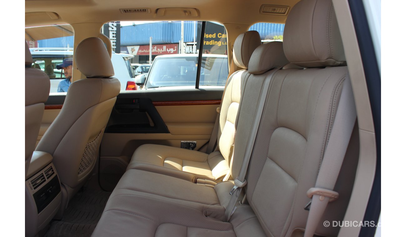 Toyota Land Cruiser GXR V6, (2013) Inclusive VAT