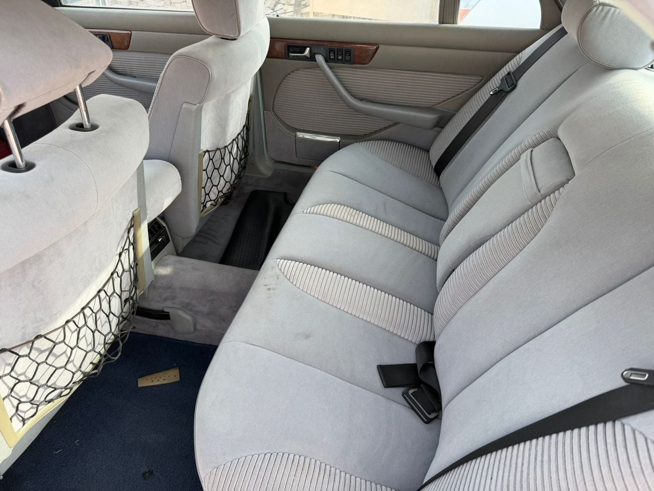 مرسيدس بنز 500 SEL