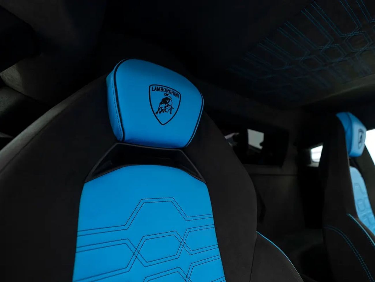 Lamborghini Revuelto SPORTIVA GCC Specs | 3300 km | WARRANTY & SERVICE