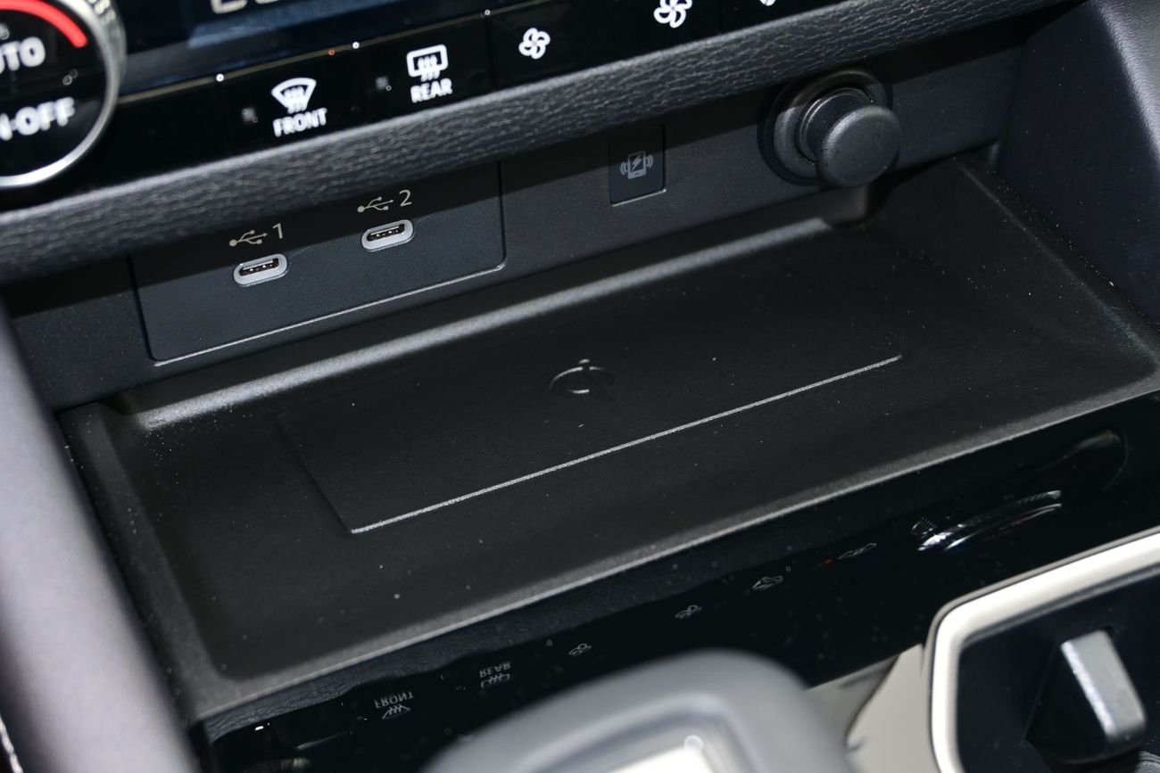 ميتسوبيشي آوتلاندر Mitsubishi Outlander Hi-Line 2.5L Petrol 4WD, Model 2026, Color White