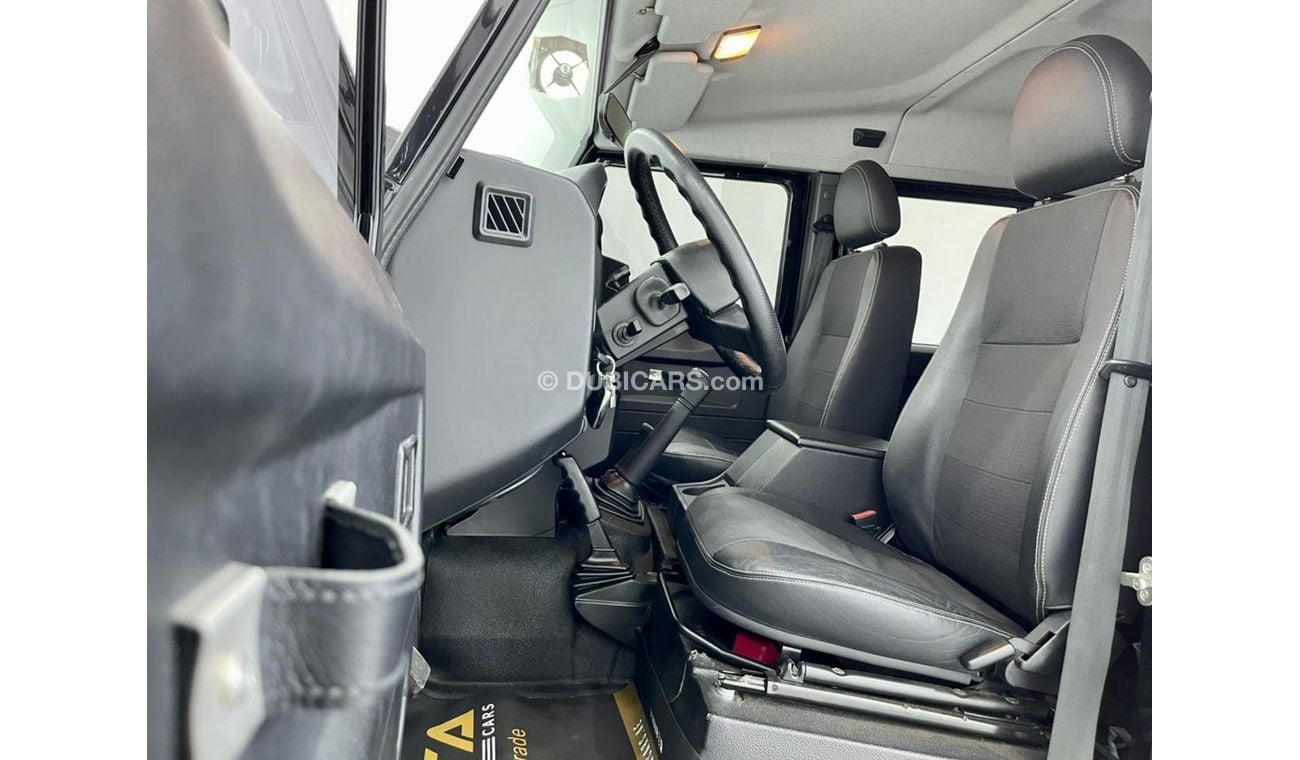 Land Rover Defender 110 2015 Land Rover Defender 110, Full Al Tayer Service History, Warranty, Low Kms, GCC