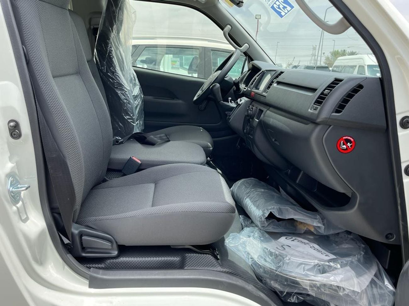 Toyota Hiace toyota hiace 2025 standardroof