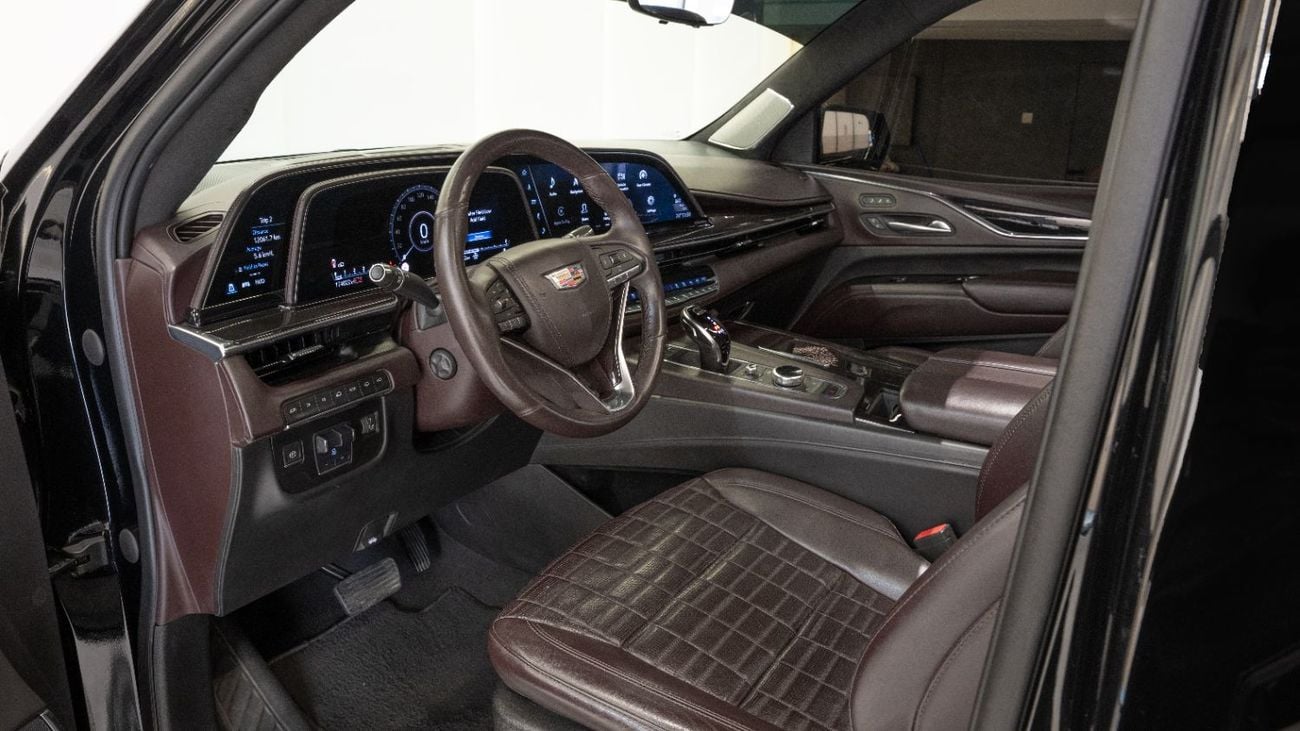 كاديلاك إسكالاد 2021 | VIP SEAT | FULL OPTION | GCC SPECS | PERFECT CONDITION