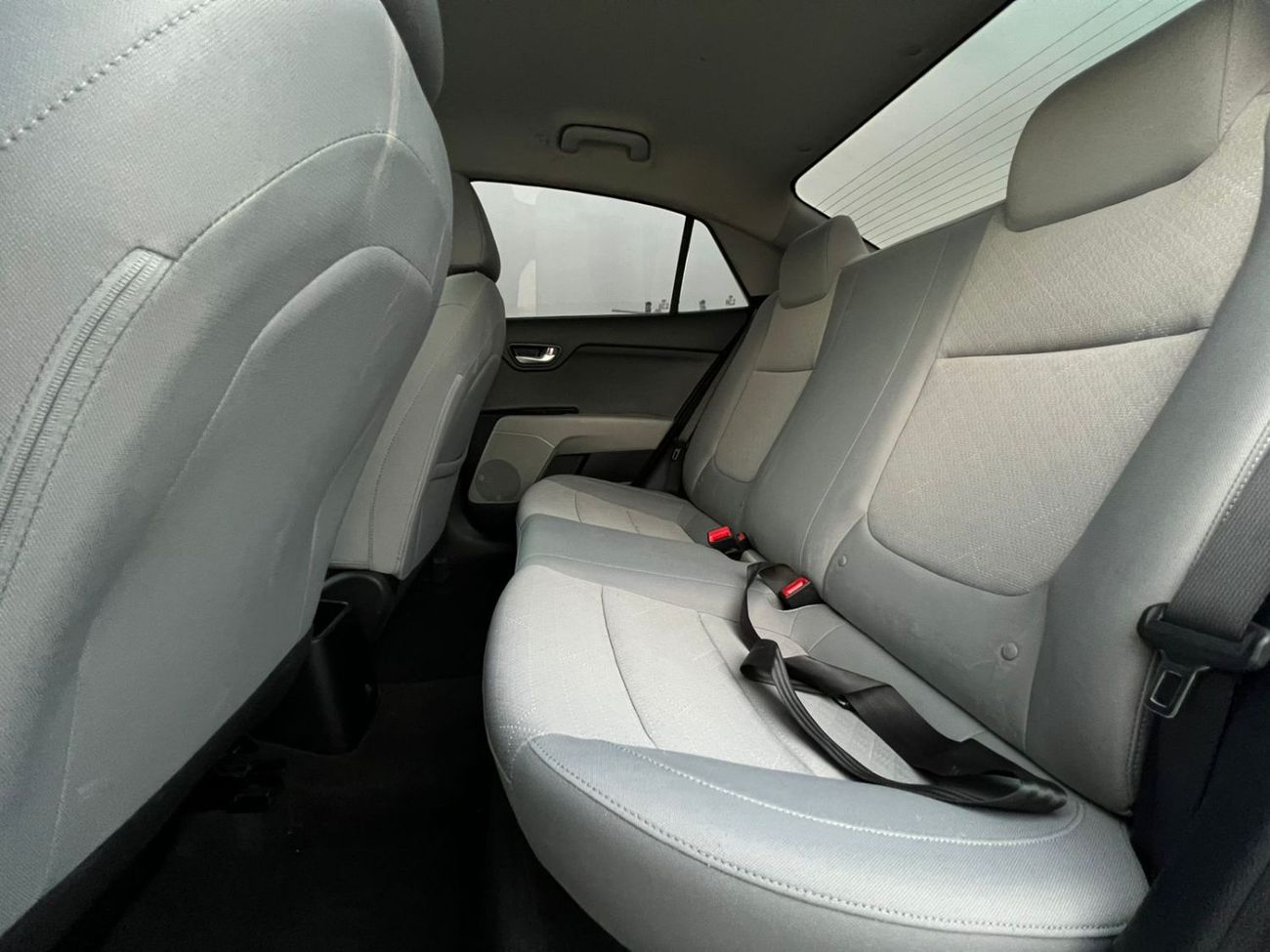 كيا ريو EX 1.4L (100 HP) Sedan