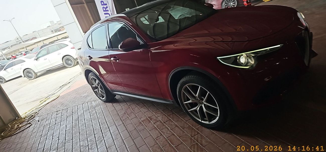 Alfa Romeo Stelvio SUPER 2.0
