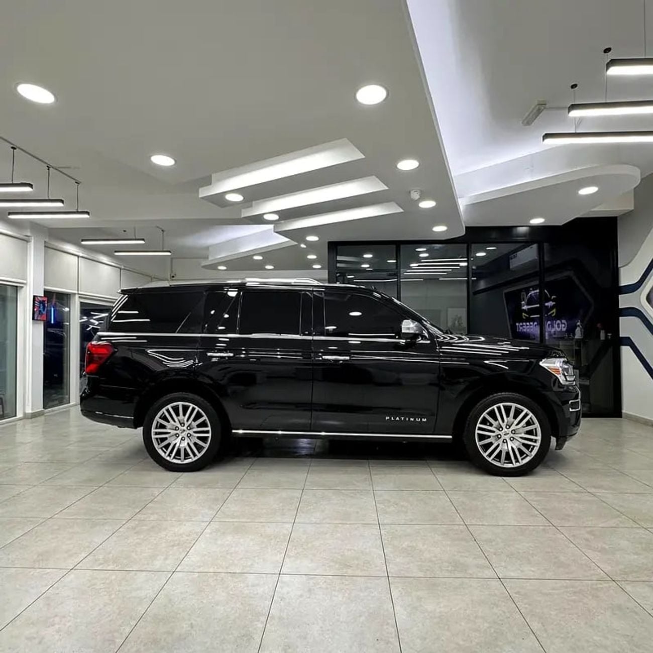 Ford Expedition PLATINUM 3.5L (400 HP) 4WD