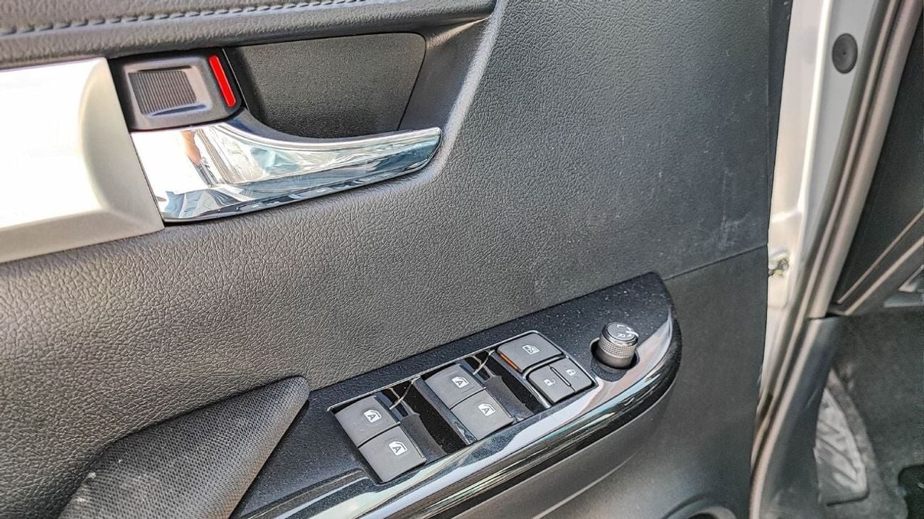 Toyota Hilux NEW Toyota Hilux 2.4L Diesel AT Full option 2024