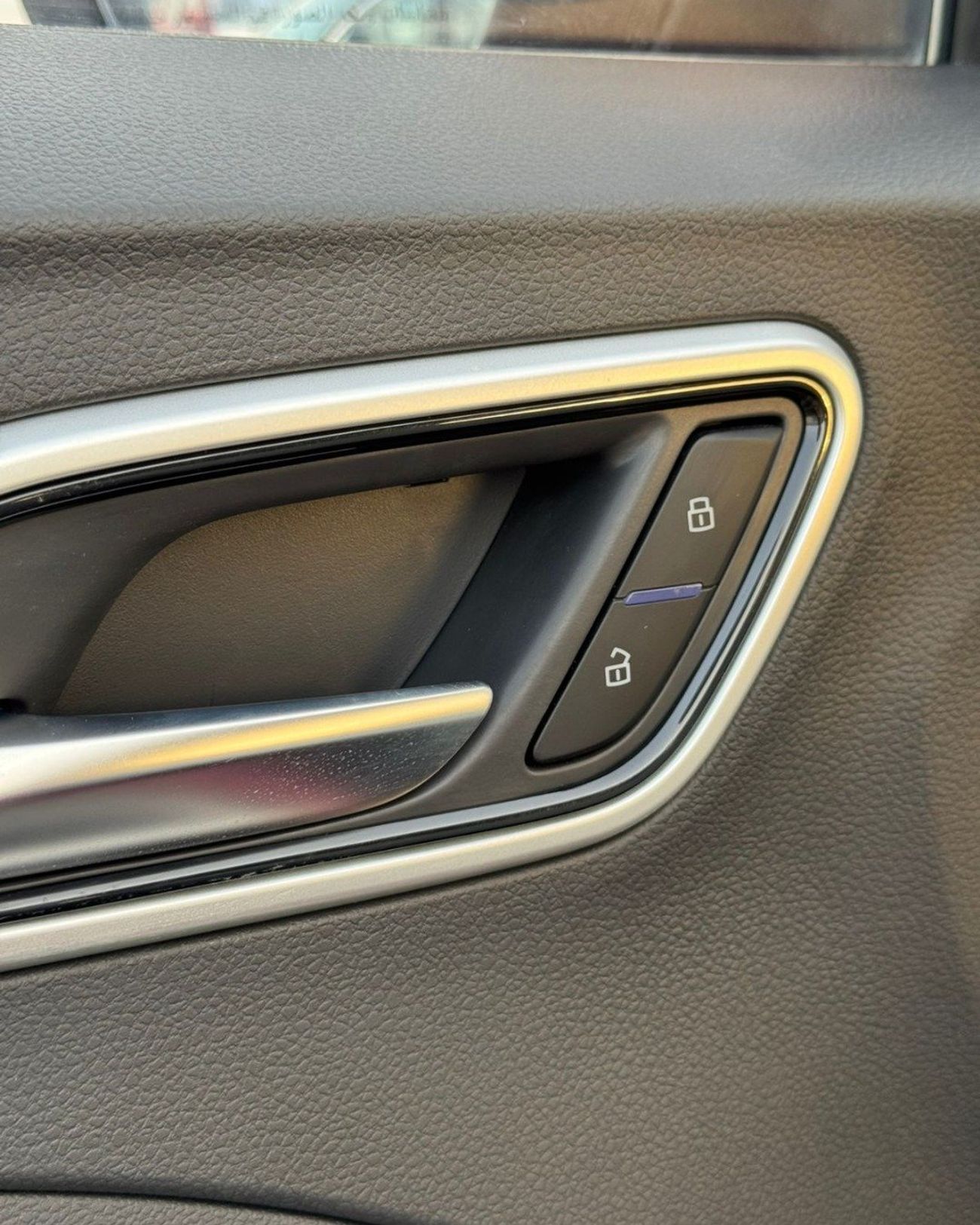 MG ZS MG ZS 1.5L (LUXURY) - 2025 MODEL RED COLOR