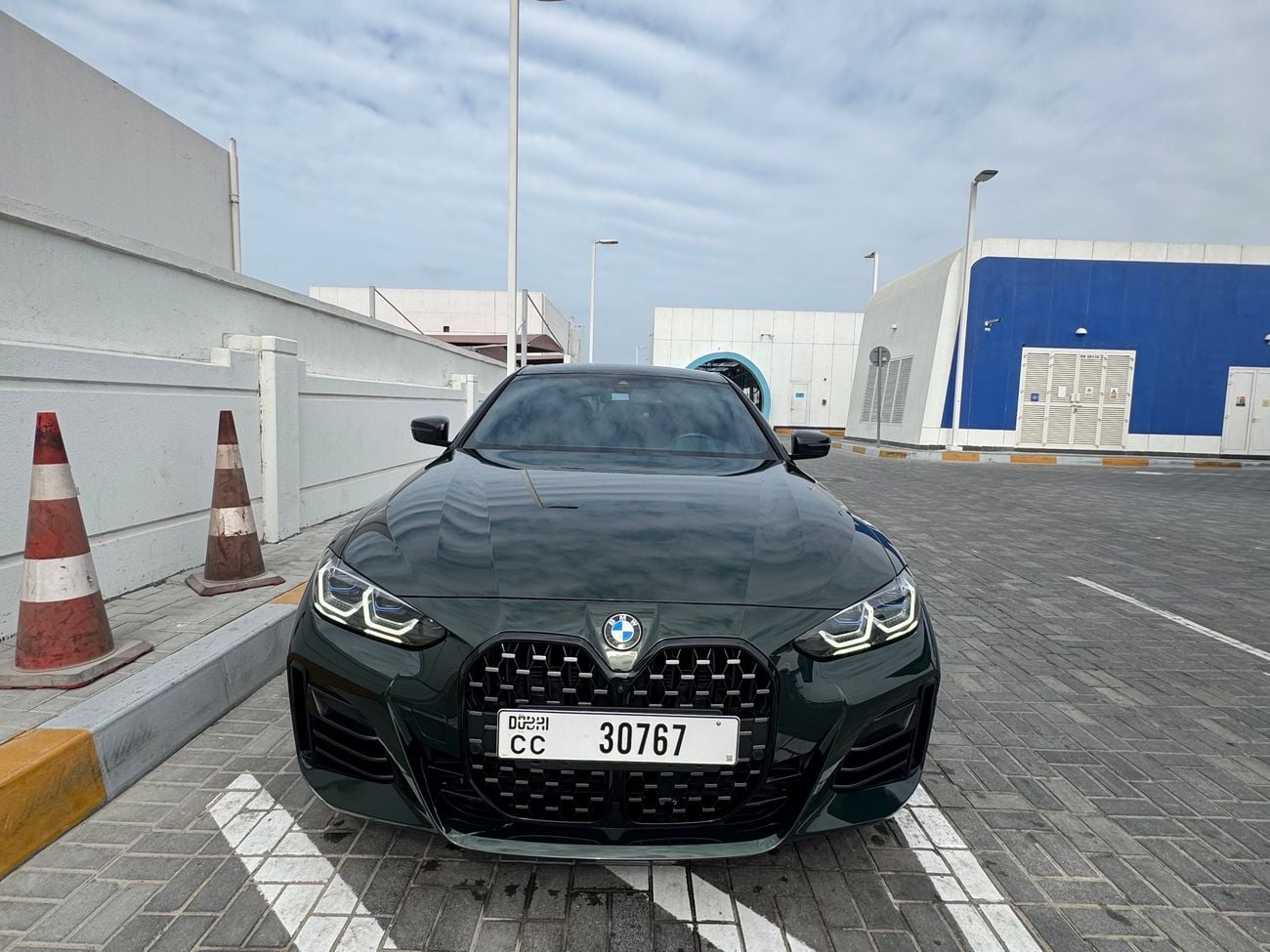 بي أم دبليو 420i