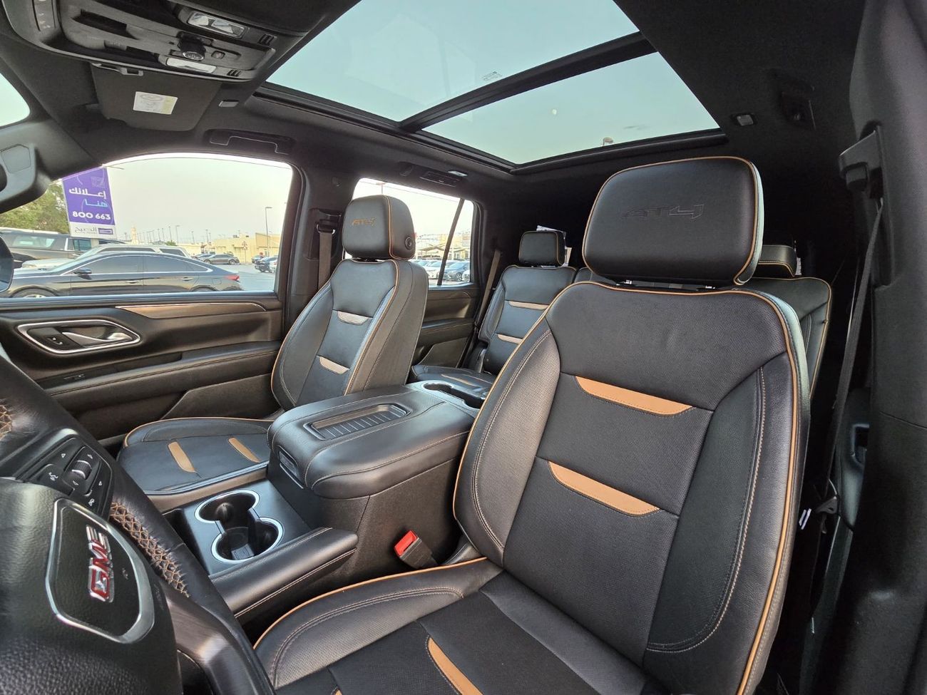 GMC Yukon AT4 5.3L GMC YUKON AT4 2022// GCC// UNDER WARRANTY// FSH// ORIGINAL PAINT