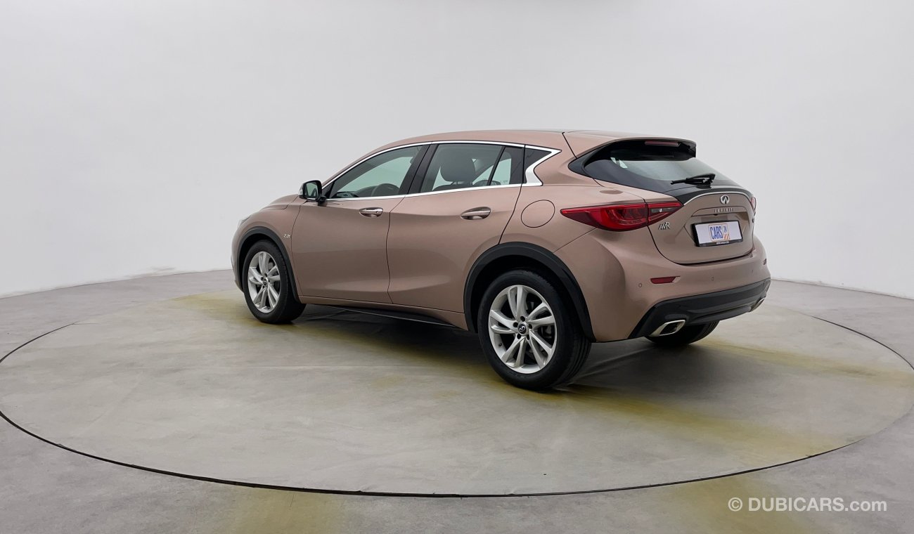 Infiniti Q30 2.0 TC FWD 2000