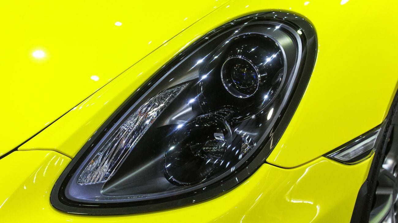 بورش كايمان 718 GT4