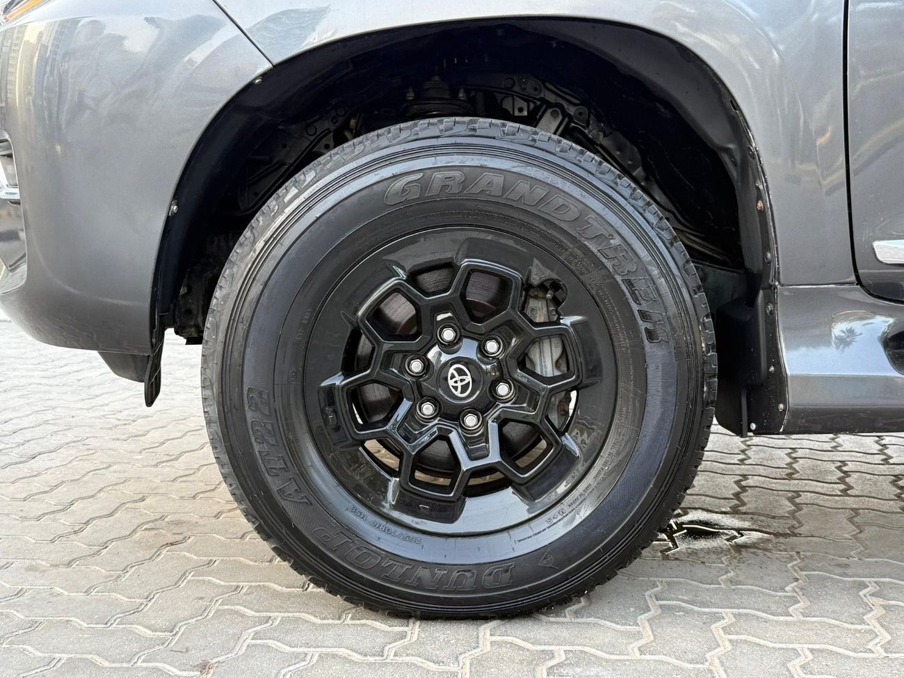 تويوتا برادو VX Right Hand Side Drive