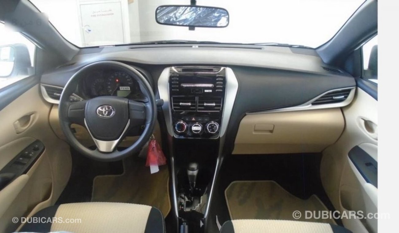 Toyota Yaris 1.3 L