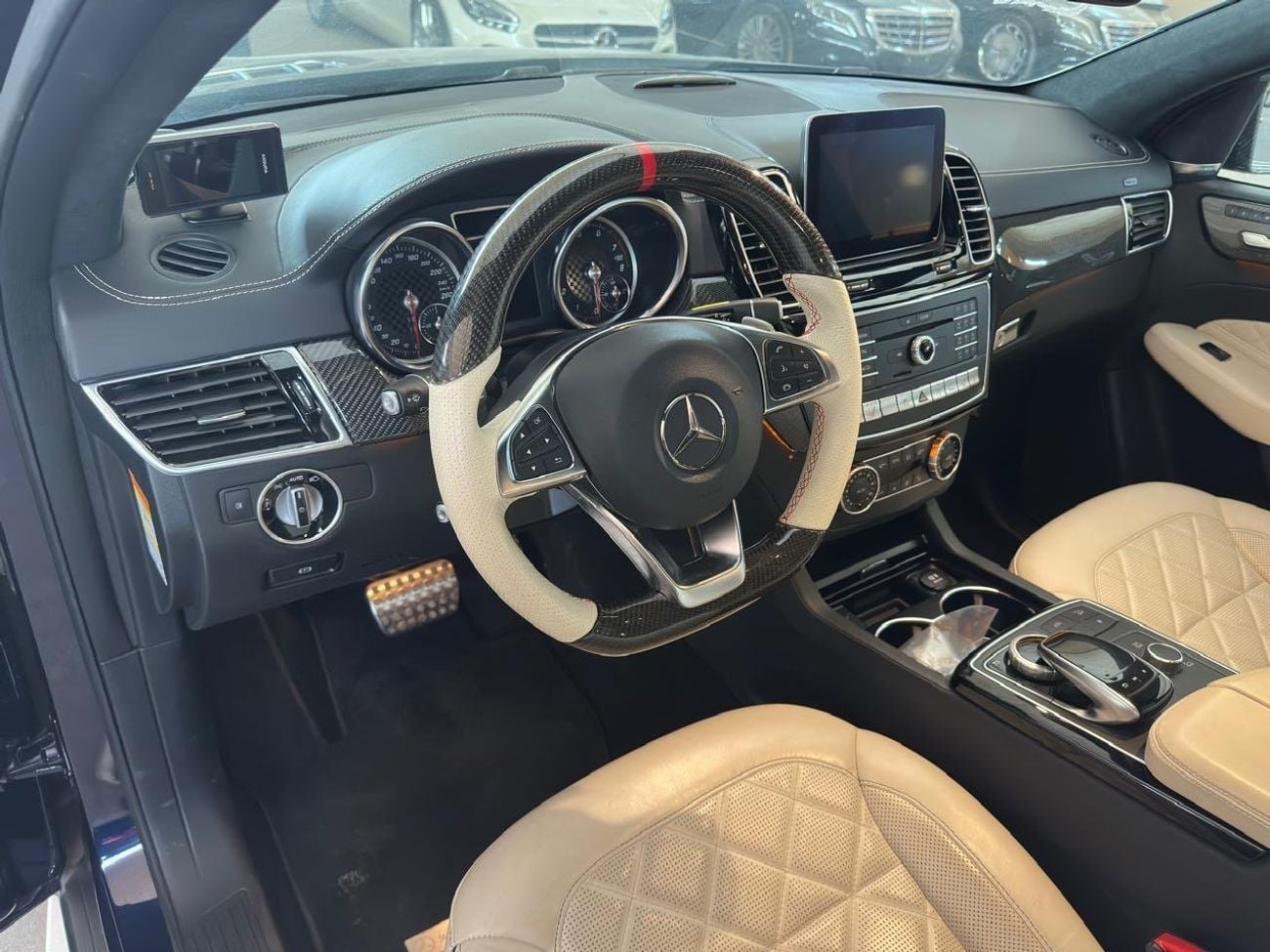 Mercedes Benz GLE43 AMG STD Coupe 3.0L MERCEDES GLE 43 AMG COUPE 2017 | CAVANSITE BLUE PAINT | DESIGNO PACKAGE | CARBON INTE