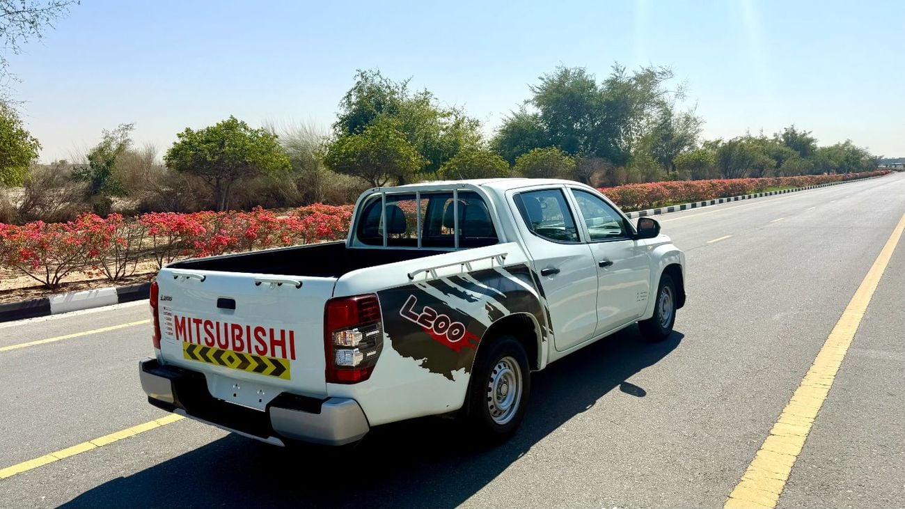 Mitsubishi L200 GL 2.4L (128 HP) Double Cab Utility