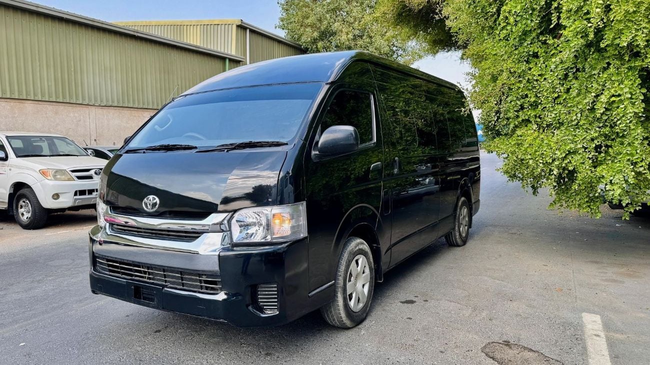 Toyota Hiace PREMIUM CONDITION | 14 SEATERS | RHD | 2018 | (AT) | 3.0L DIESEL ENGINE |  2WD
