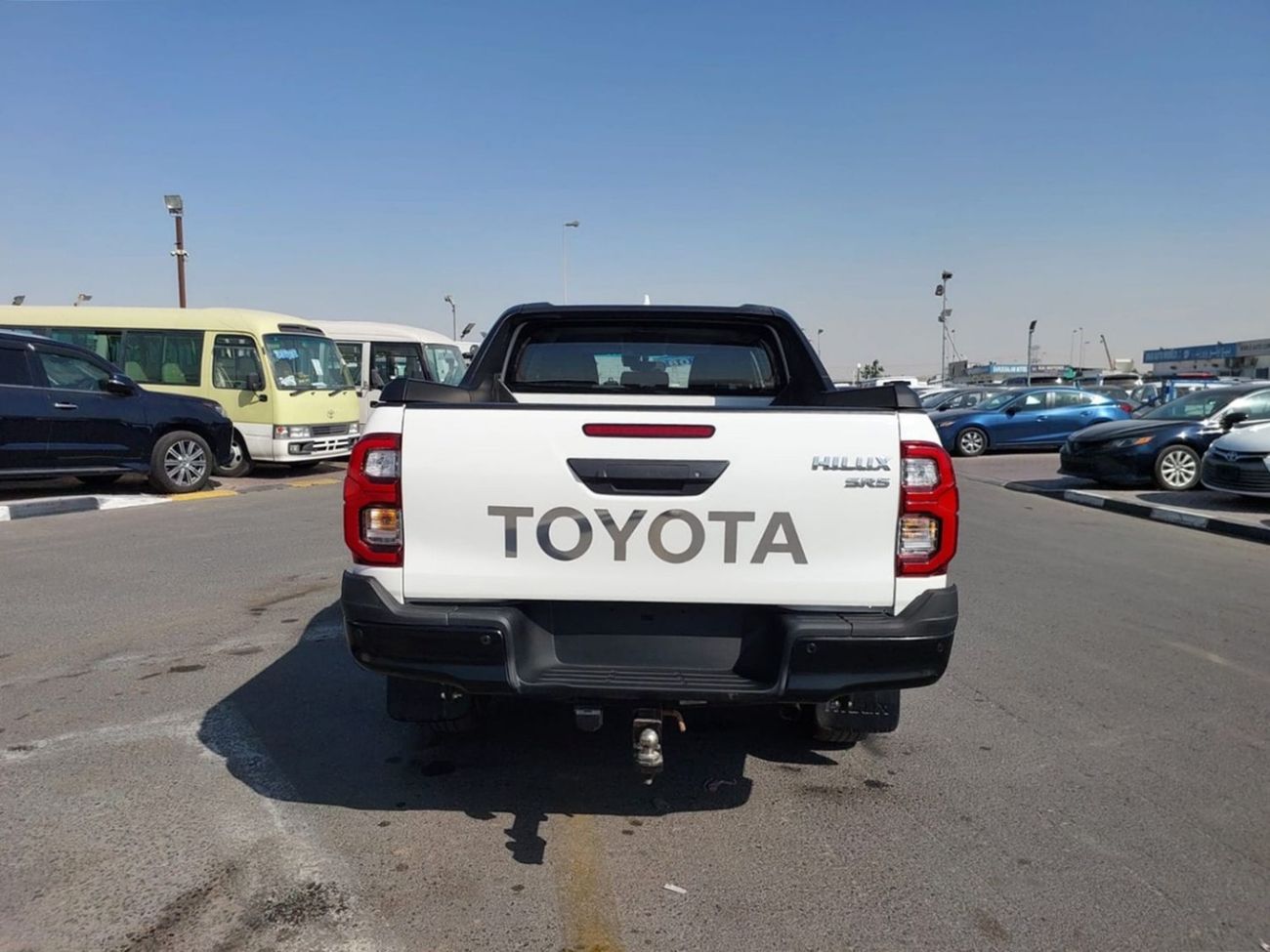 Toyota Hilux TOYOTA HILUX SR5 PICK UP RHD 2024 MODEL 2.8L DIESEL AUTOMATIC(PM21263)