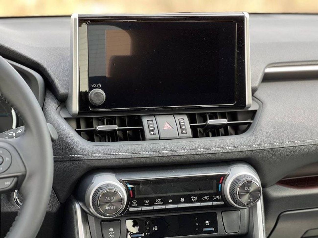 تويوتا راف ٤ 2.5L HEV A/T // 2025 // FULL OPTION WITH PANORAMIC , DVD&BACK CAMERA , COOLING SEATS //SPECIAL OFFER