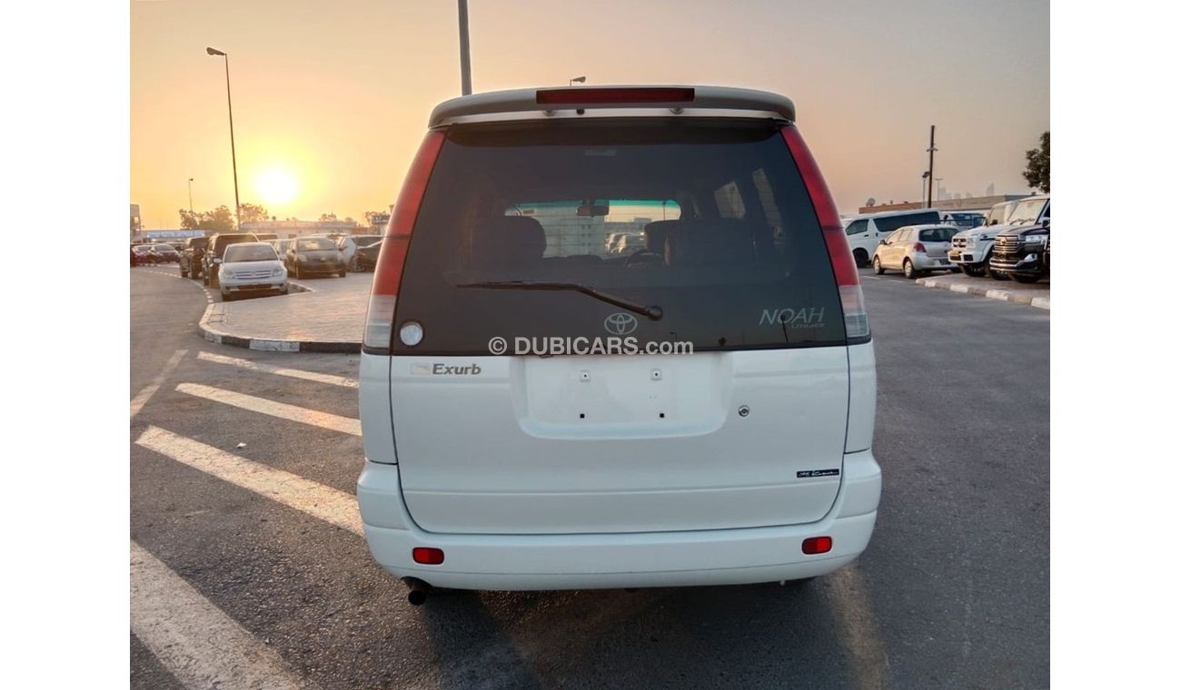 Toyota Noah TOYOTA NOAH RIGHT HAND DRIVE (PM1272)