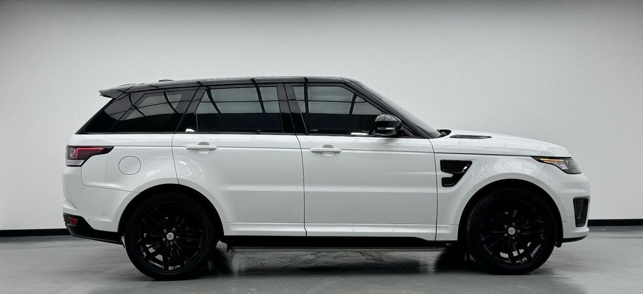 لاند روفر رينج روفر سبورت SVR 5.0L (550 HP) 2015 Range Rover SVR, Just Been Serviced, Excellent Condition, GCC