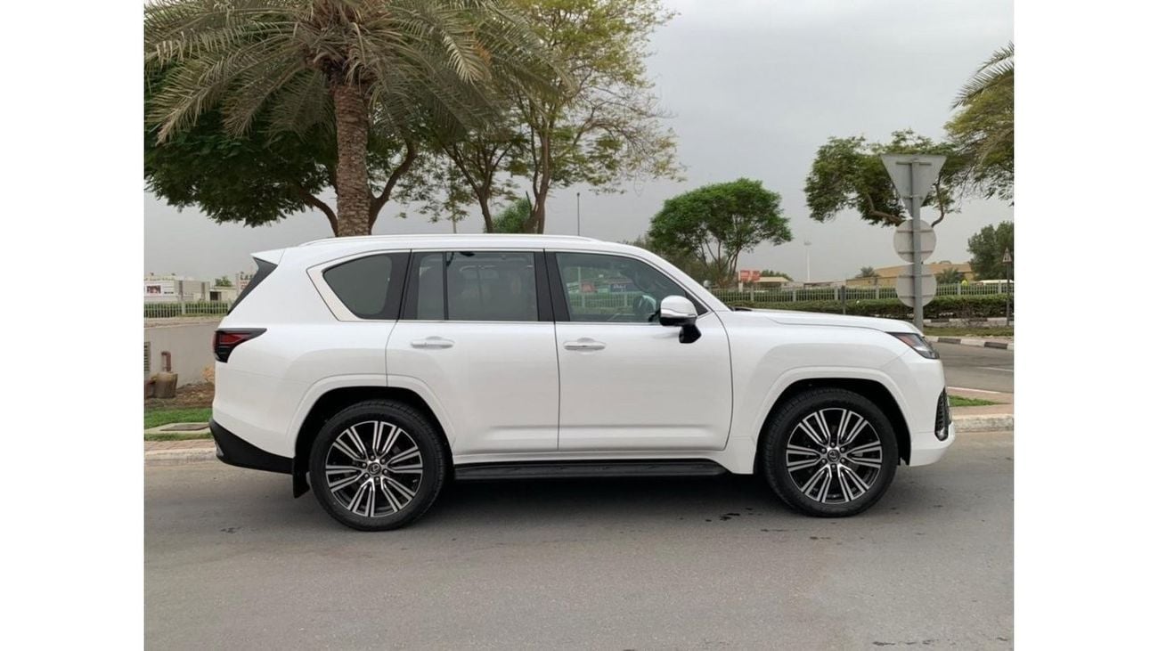 لكزس LX 600 "ASHWOOD" / GCC SPEC UNDER WARRANTY AND SERVICE