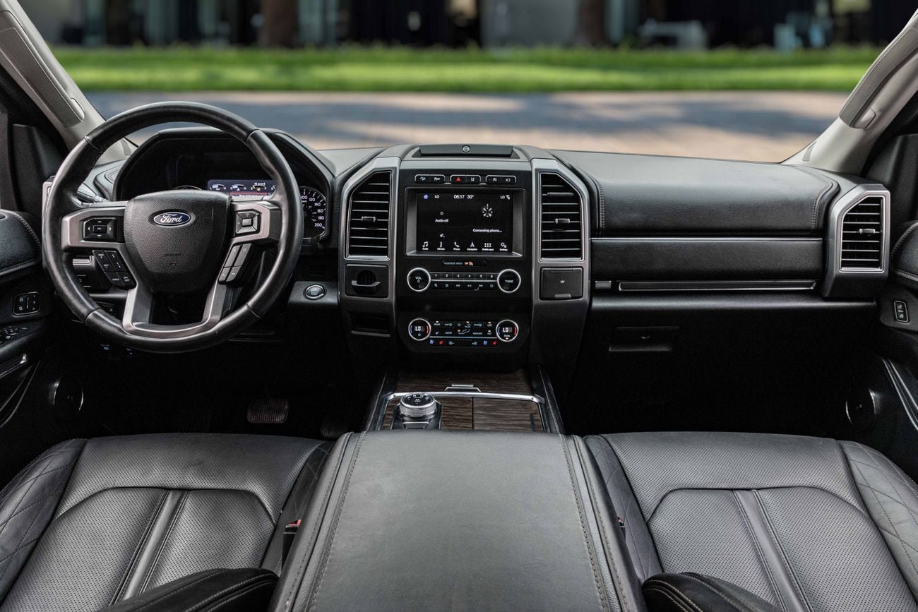 Ford Expedition Expedition Platinum | 2,155 P.M | 0% Downpayment | Ford Service History!