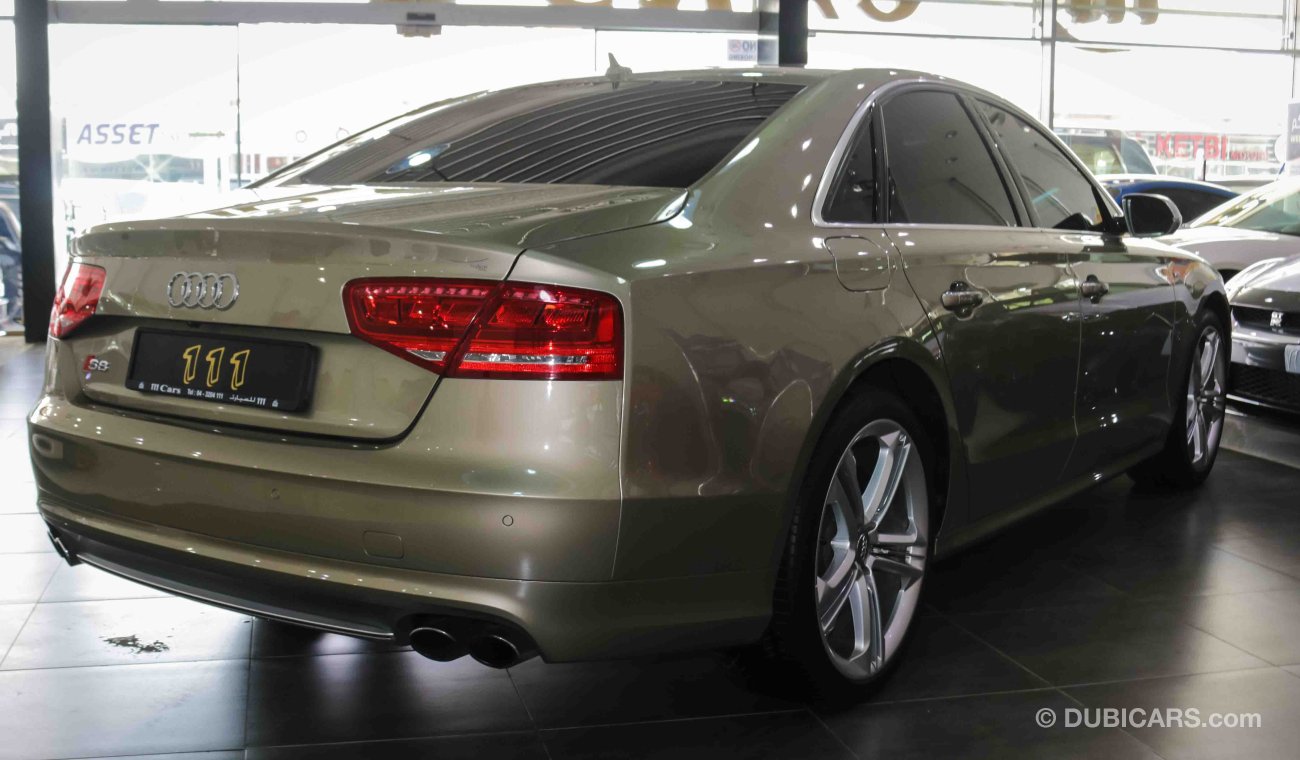 Audi S8 V8T