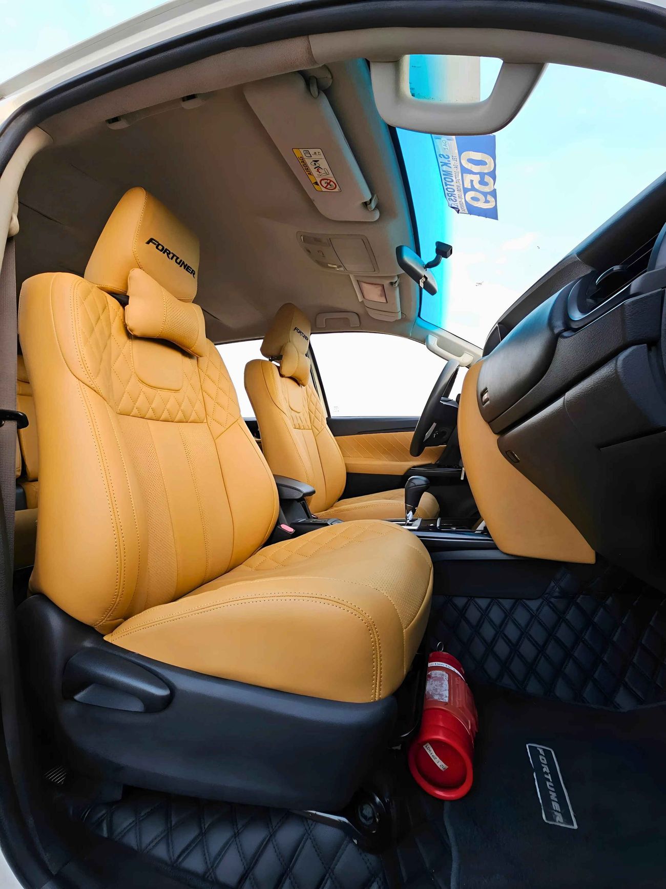 Toyota Fortuner EXR / V4 / 4WD / GCC / NON ACCIDENT/ 1274 MONTHLY/ LOT# 103037