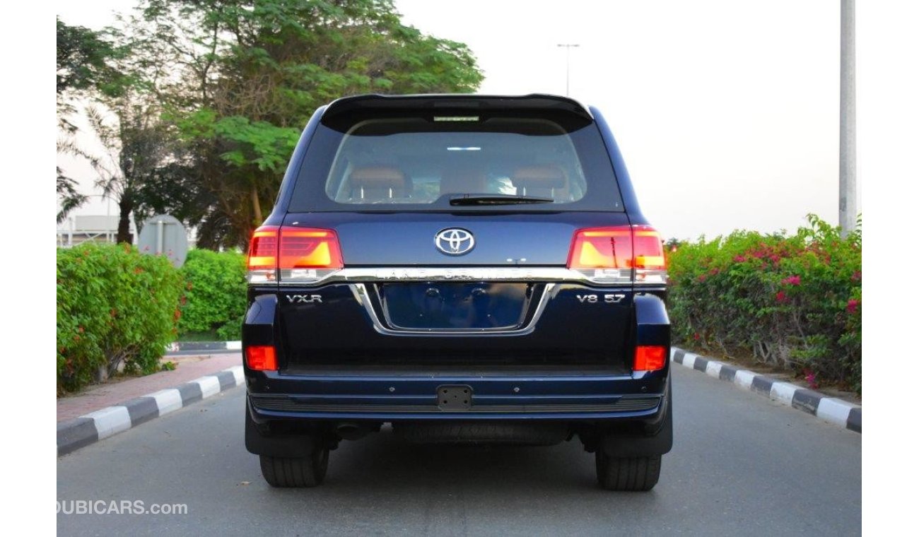 Toyota Land Cruiser 200 VX-R V8 5.7L PETROL AT FULL OPTION