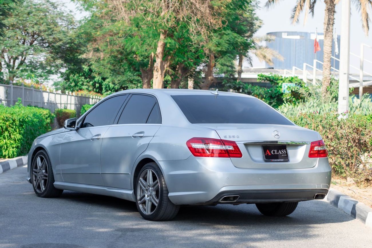 Mercedes-Benz E 350 Mercedes-Benz E350 2010, 3.5L V6, Automatic, RWD. Mileage: 180,000 km. Excellent condition inside an