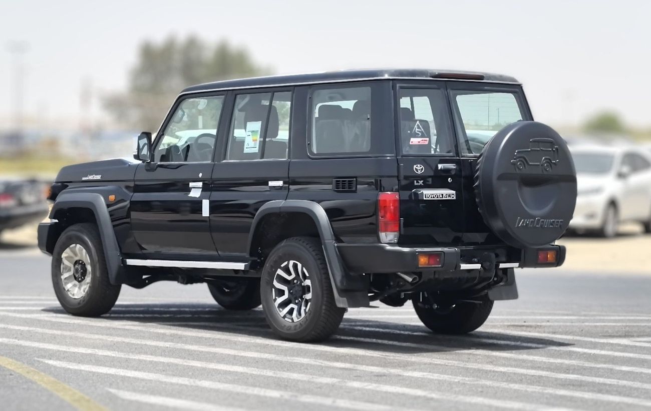 Toyota Land Cruiser 70 2025 TOYOTA LAND CRUISER 76 2.8L DIESEL 5 DOOR FULL OPTION