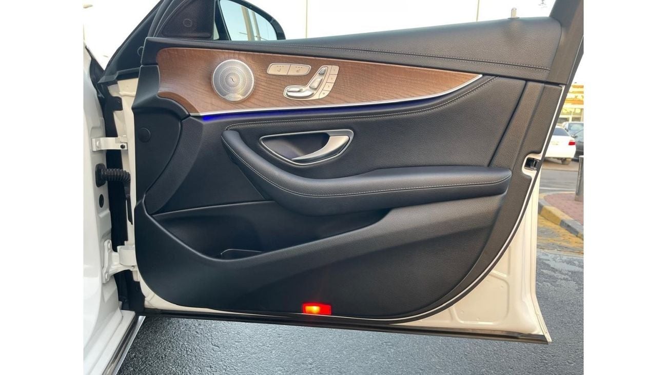 مرسيدس بنز E300 AMG AMG