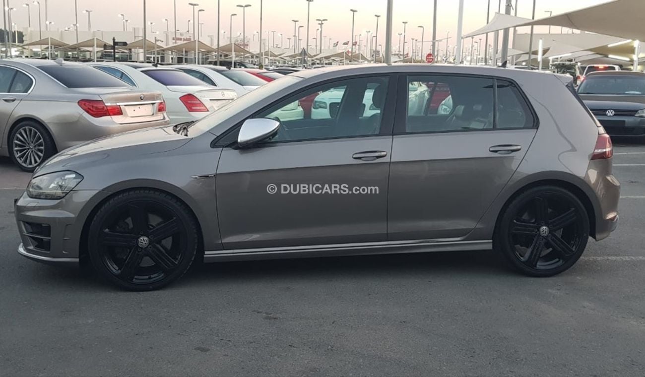 Volkswagen Golf Golf R model 2015 GCC car prefect condition full option low mileage sun  roof leather seats bac