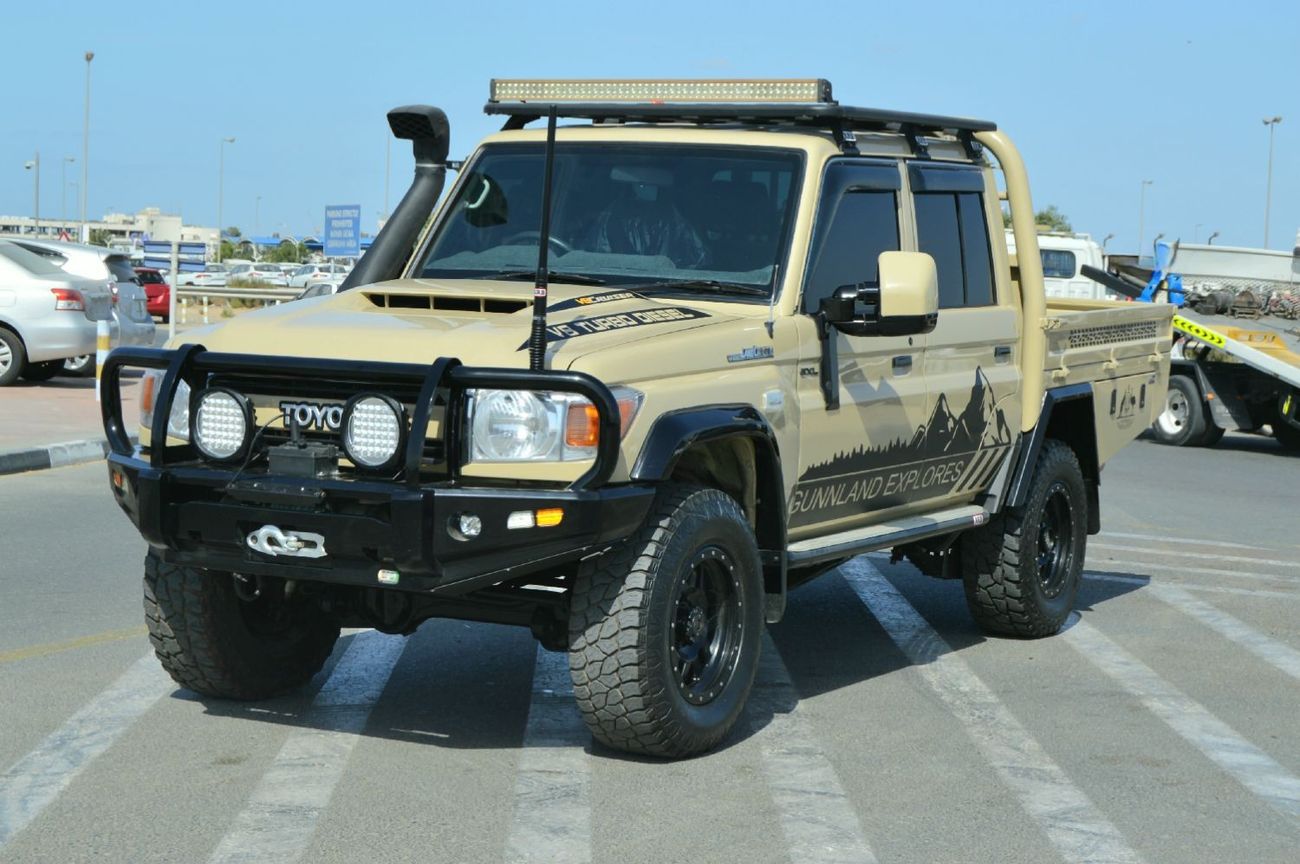 تويوتا لاند كروزر بيك آب GX.L Double cabin