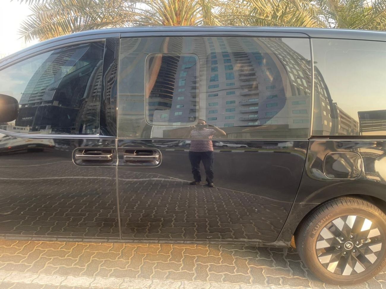 Hyundai Staria 3.5L Luxury (7 Seater)