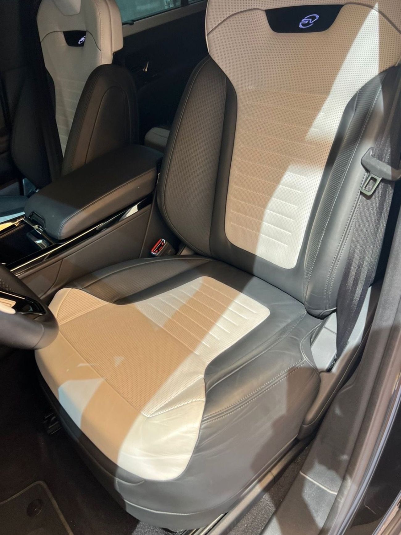 لاند روفر رينج روفر سبورت SV Edition Two P635 4.4L