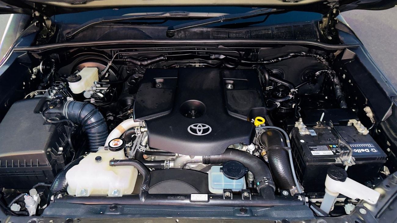 تويوتا هيلوكس OFF-ROAD MODIFIED | AWNING CAMPING TENT | 2.8L DIESEL | MT | 2023 | REAR VIEW CAMERA