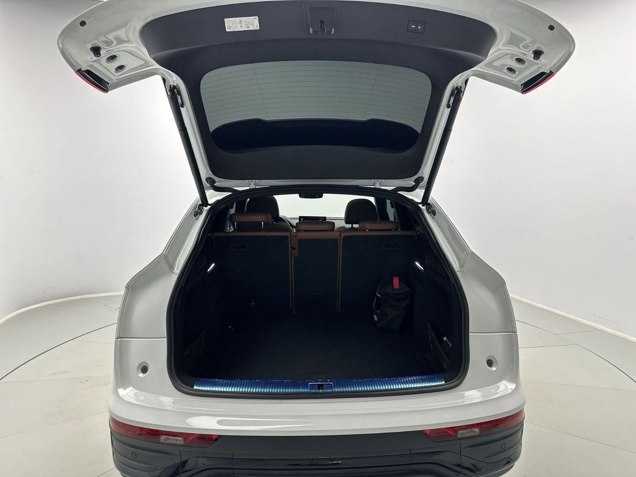 أودي Q5 45 TFSI SPORTBACK S-LINE 45 TFSI SPORTBACK S-LINE