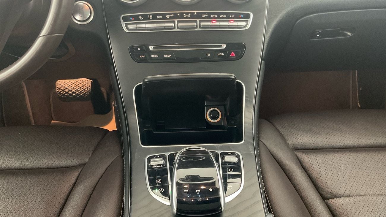 Mercedes Benz GLC250 AMG 2.0 GLC 250 4MATIC AUTO | Guaranteed Warranty | 0 Down Payment