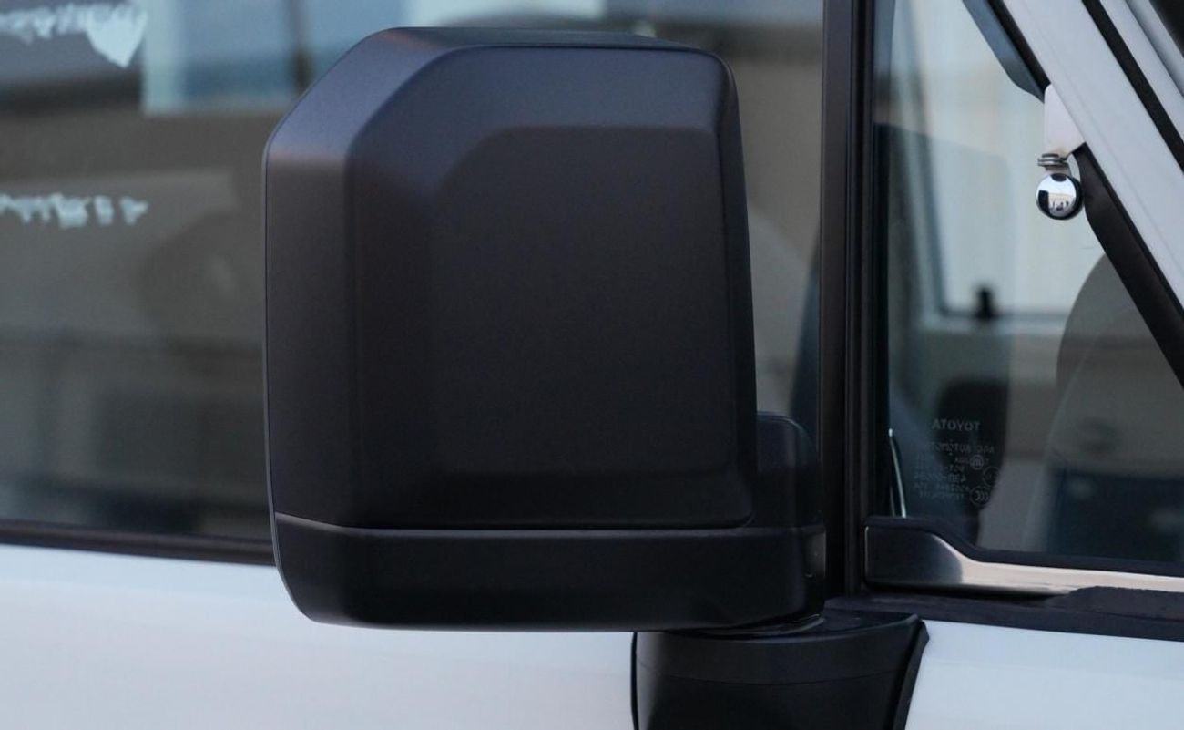 Toyota Land Cruiser 70 Std 4.5L 4WD 4WD Std 4.2L 4WD 3 DOORS