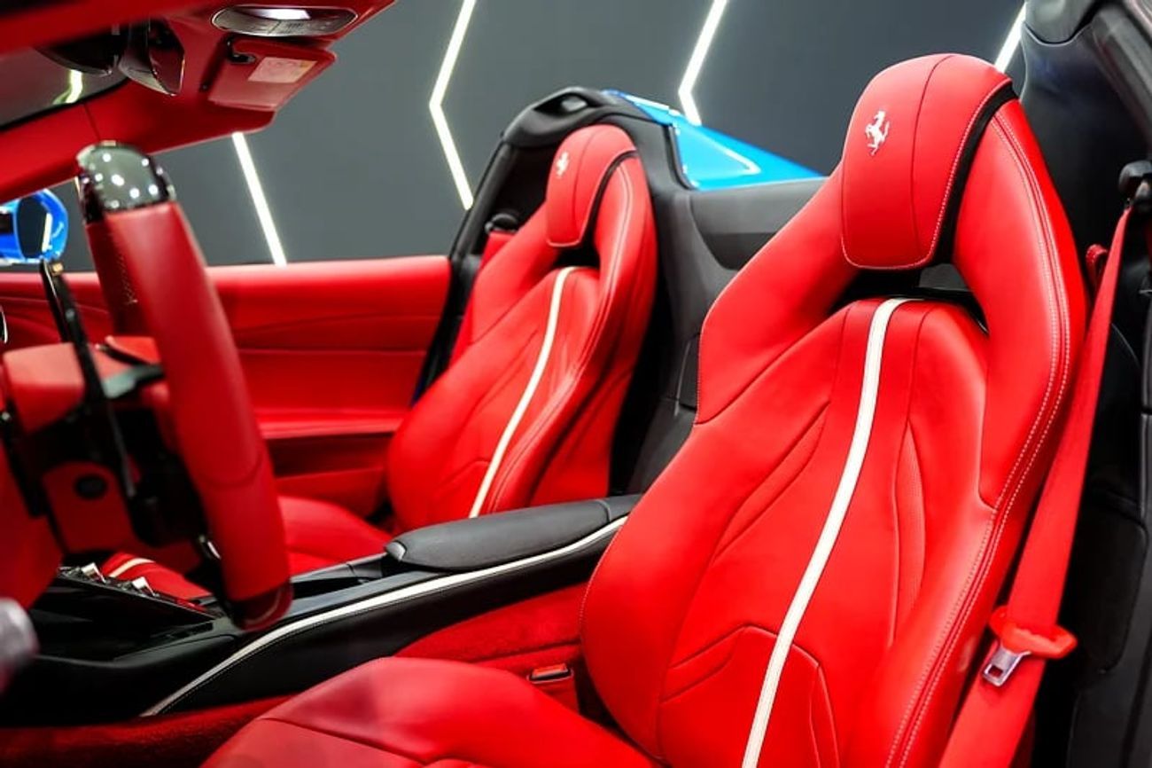 Ferrari 812 GTS Passenger Display, Carbon Exterior/Interior, Dealer Warranty + Service!!