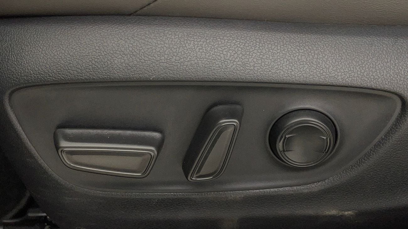 تويوتا راف ٤ ADVENTURE 2.5 | بدون دفعة مقدمة | اختبار القيادة في المنزل