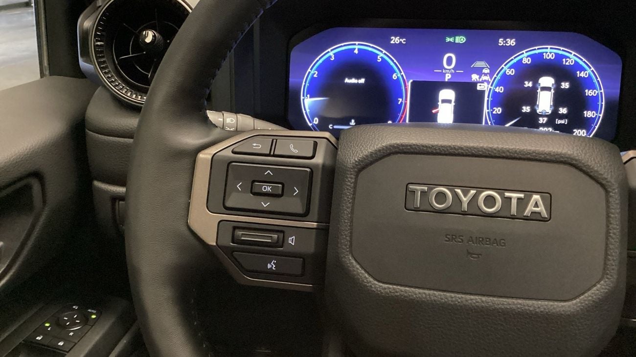 تويوتا برادو Adventure | upto AED 20,000 Ramadan Discount | شامل الضمان | 0 ﺪﻔﻋﺓ ﺃﻮﻟﻯ