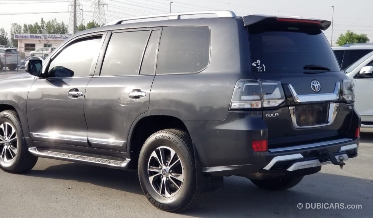 Toyota Land Cruiser 2010 Face-Lift 2020, Automatic, 4WD, Push Start, 4.0CC, Perfect Condition. Petrol.