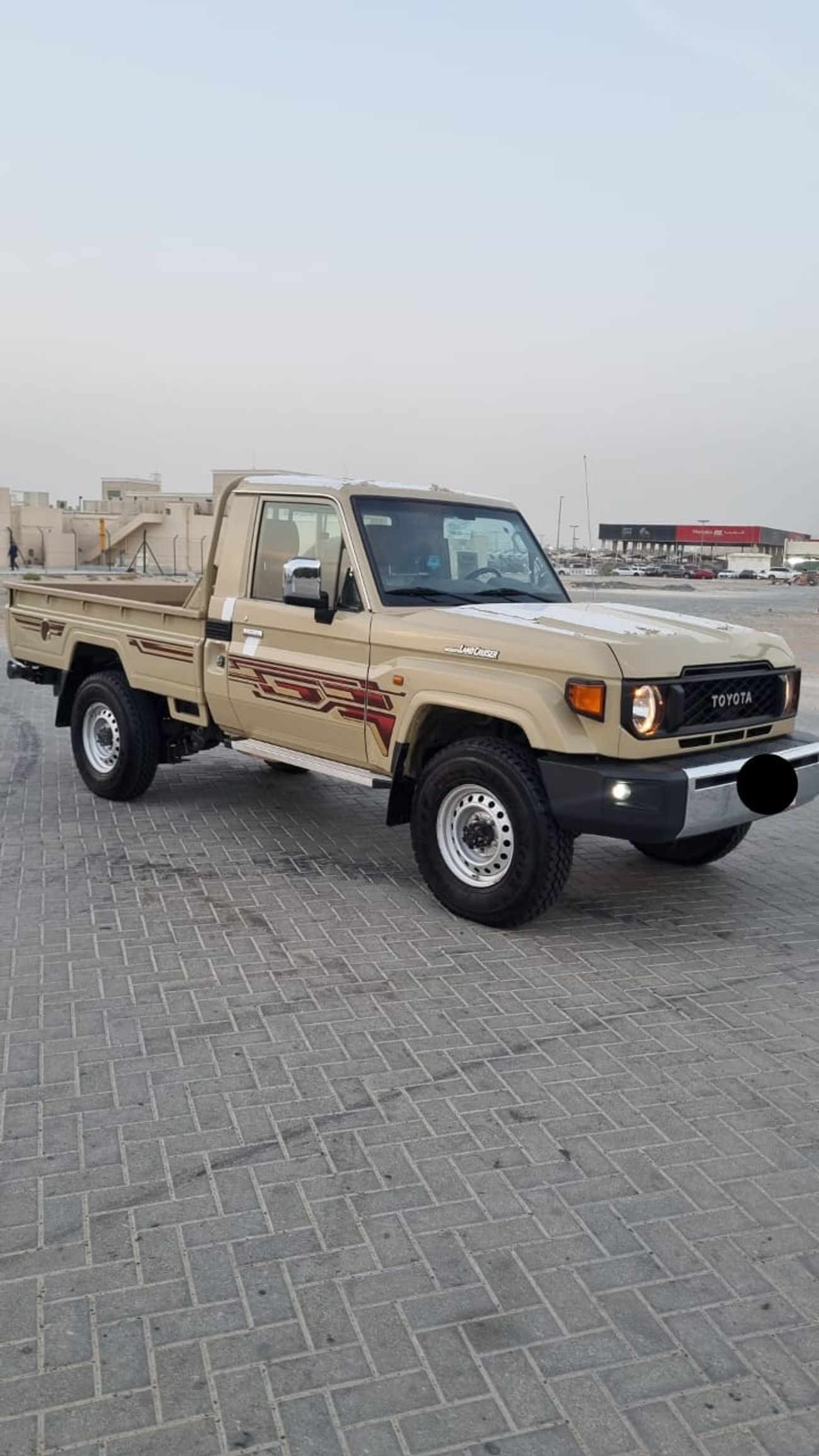 تويوتا لاند كروزر بيك آب HARDTOP 70th LX1 4.0L